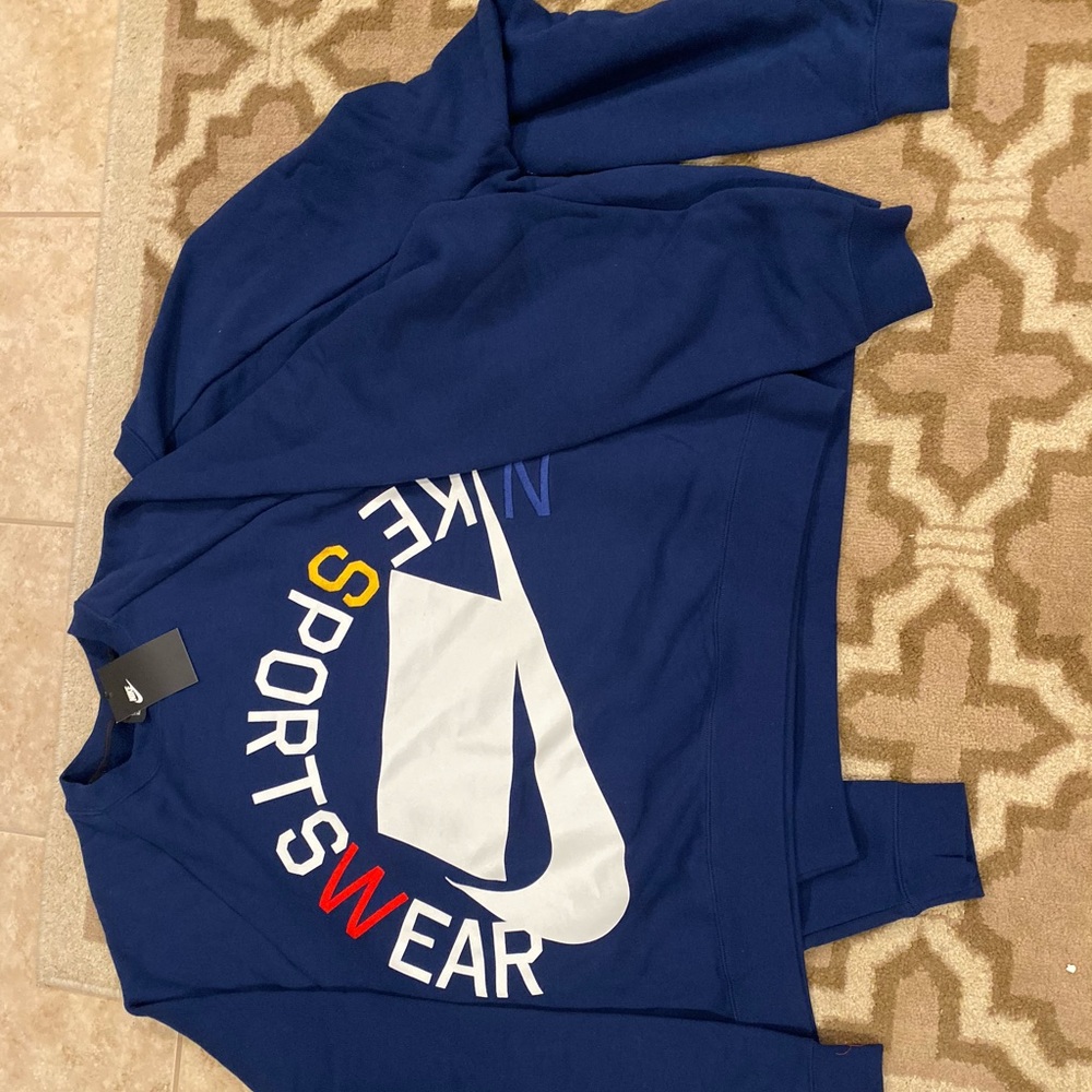 Nike sweatshirt